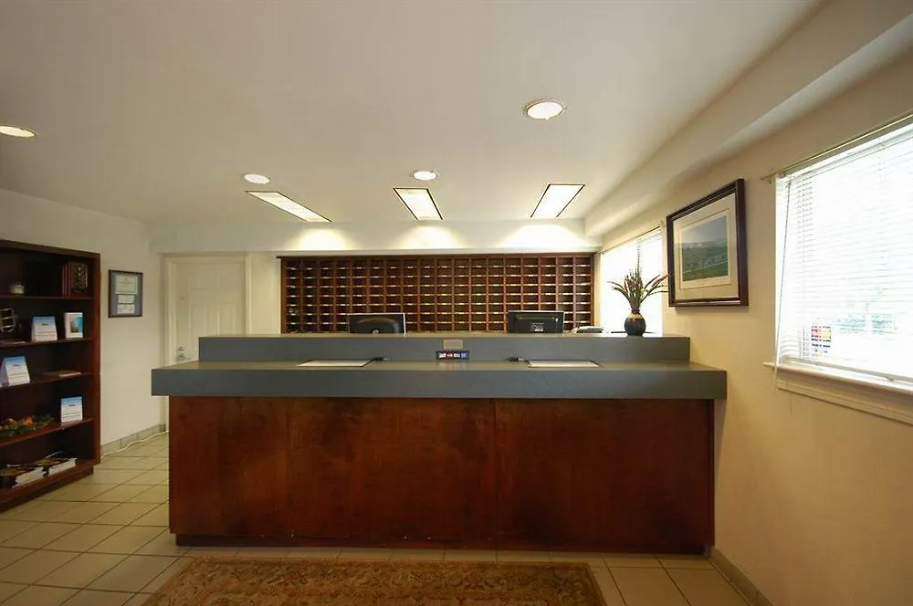 Hometowne Studios By Red Roof Louisville 2*,  United States